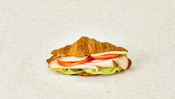 65ce6c78f0d8f5c8d2ab1271_24Feb_Turkey&Cheese Croissant
